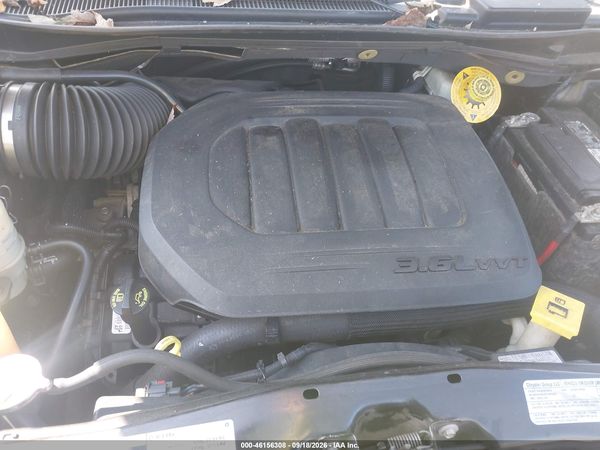 2013 DODGE GRAND CARAVAN R/T — I10