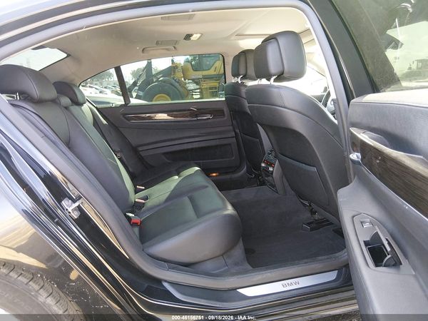 2012 BMW 740LI — I8