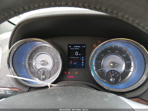 2012 CHRYSLER 300 LIMITED — I7