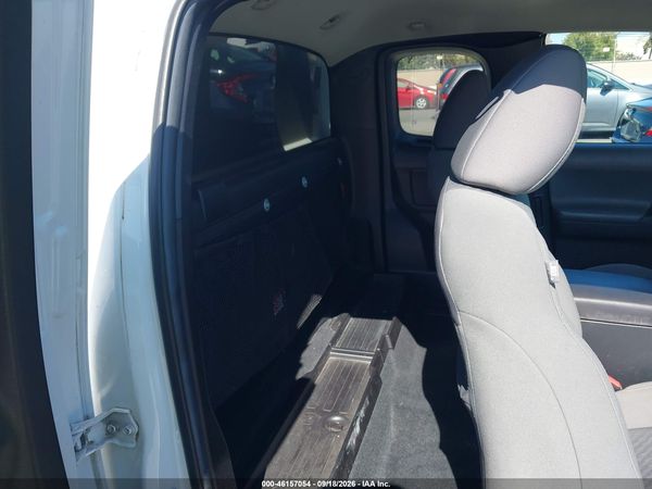 2022 TOYOTA TACOMA SR — I8