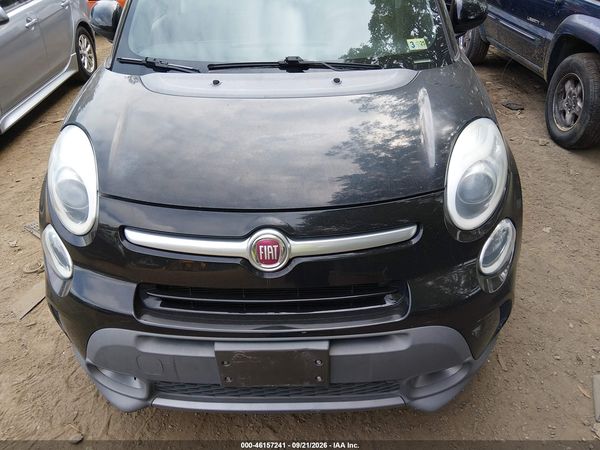 2014 FIAT 500L TREKKING — I6