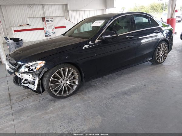 2016 MERCEDES-BENZ C 300 — I2