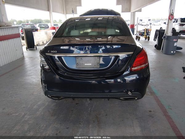2016 MERCEDES-BENZ C 300 SPORT — I119