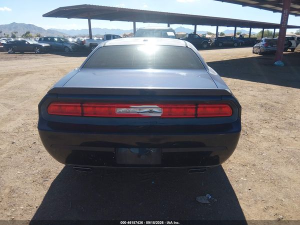 2014 DODGE CHALLENGER SXT — I119