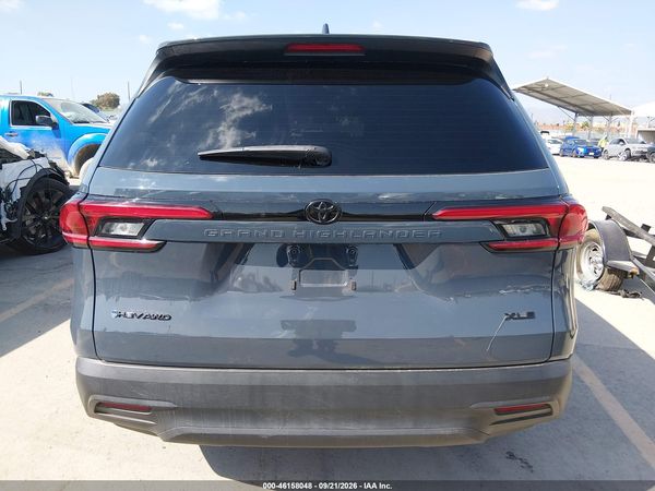2024 TOYOTA GRAND HIGHLANDER HYBRID XLE — I119