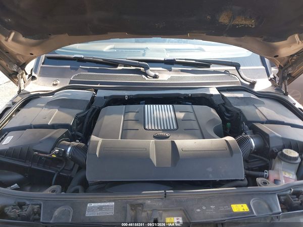 2016 LAND ROVER LR4 HSE Lux — I10
