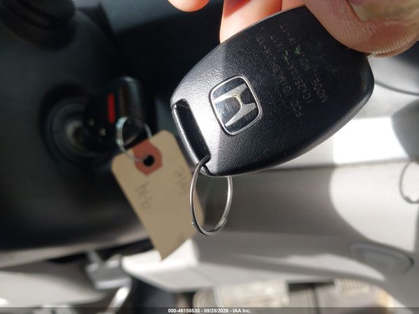2012 HONDA CR-V LX — I11