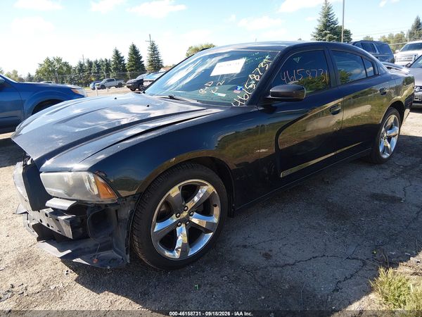 2013 DODGE CHARGER — I2