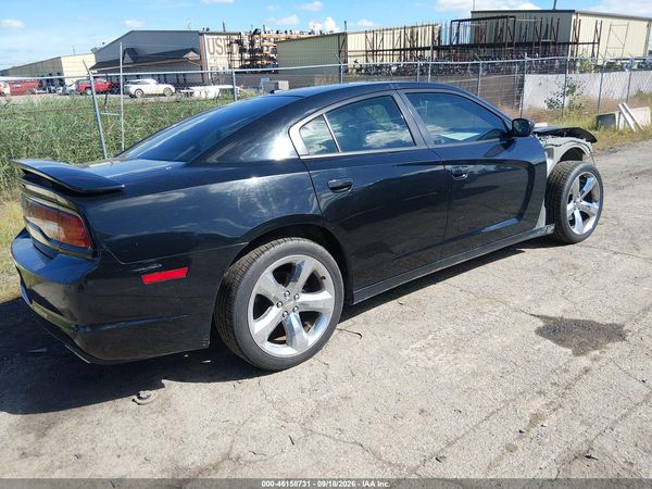2013 DODGE CHARGER SXT — I4