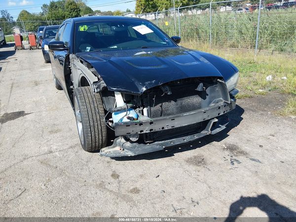 2013 DODGE CHARGER SXT — I6