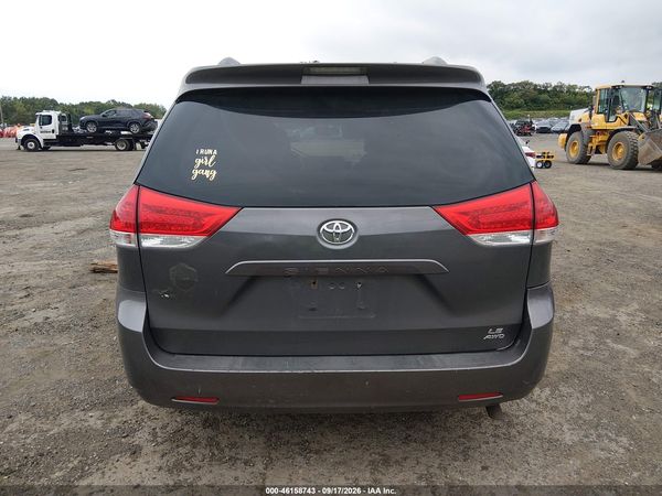 2013 TOYOTA SIENNA LE 7 PASSENGER — I119