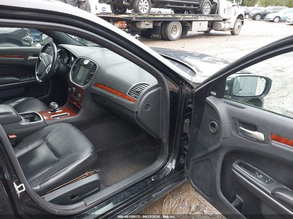 2012 CHRYSLER 300 LIMITED — I5