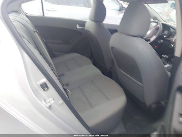 2017 KIA FORTE LX/S — I8