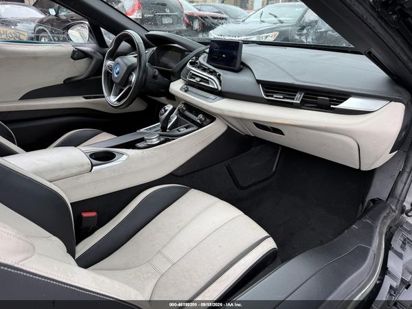 2019 BMW I8 — I5