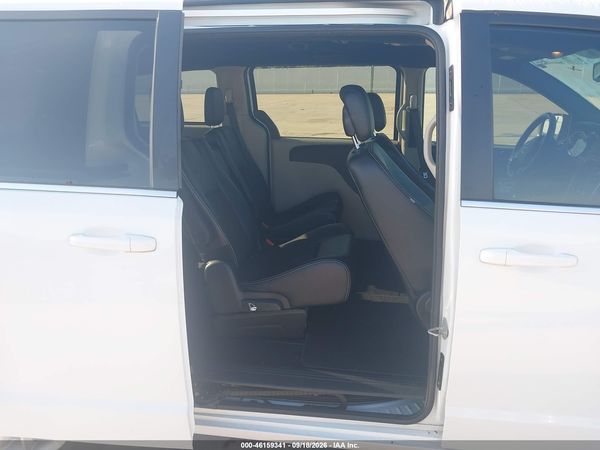 2019 DODGE GRAND CARAVAN SXT — I8