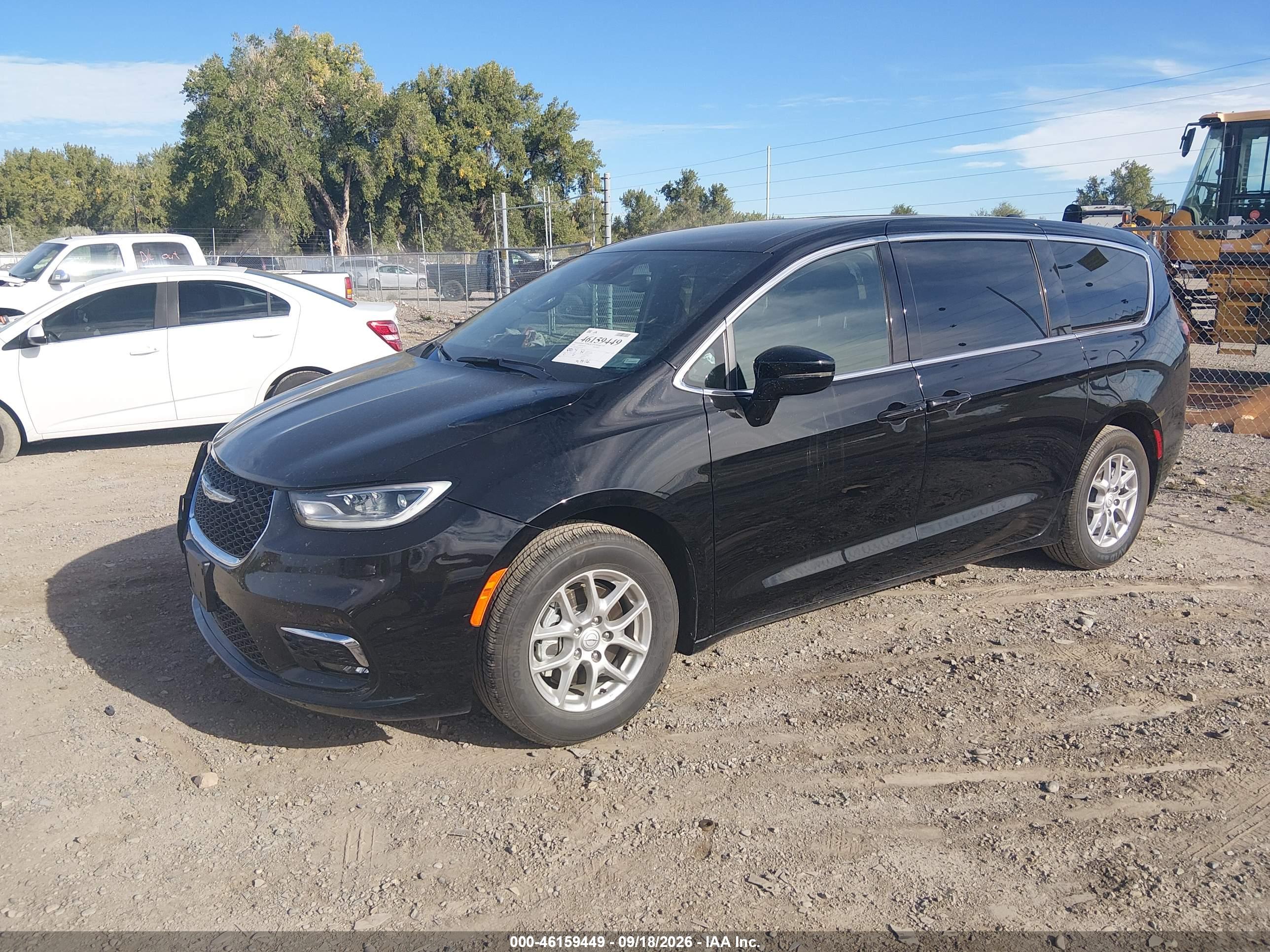 2026 CHRYSLER PACIFICA SELECT — I2