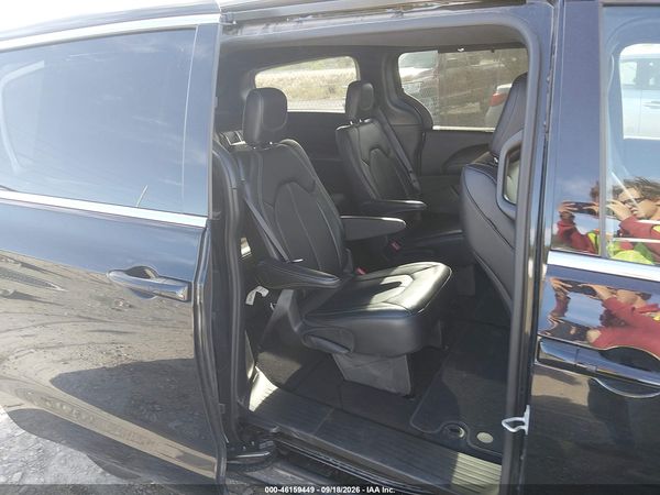 2026 CHRYSLER PACIFICA SELECT — I8
