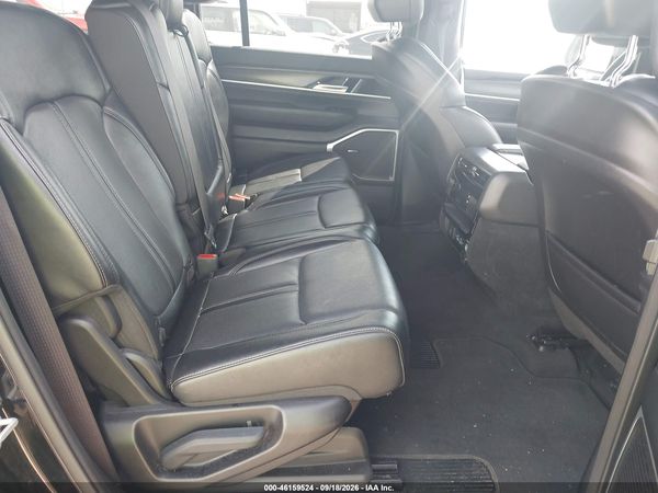 2024 JEEP WAGONEER SERIES II 4X2 — I8