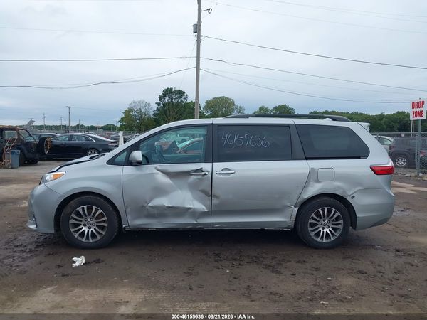 2020 TOYOTA SIENNA XLE — I117