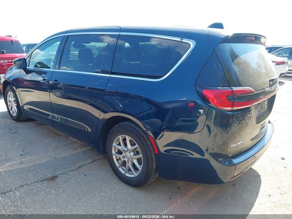 2025 CHRYSLER PACIFICA SELECT — I3