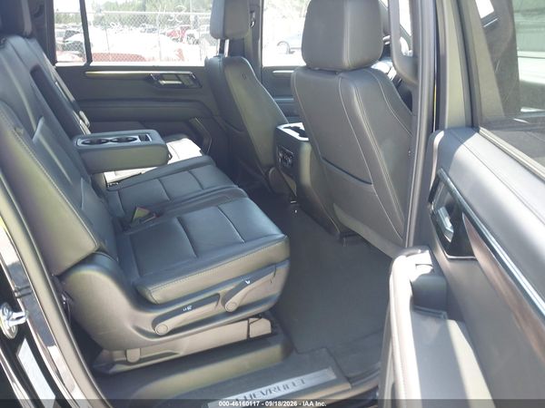 2025 CHEVROLET SUBURBAN 4WD Z71 — I8