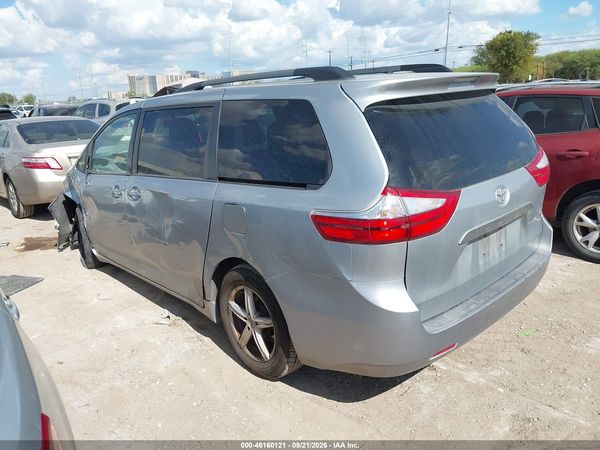 2015 TOYOTA SIENNA LE 8 PASSENGER — I3