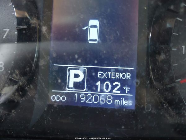 2015 TOYOTA SIENNA LE 8 PASSENGER — I118