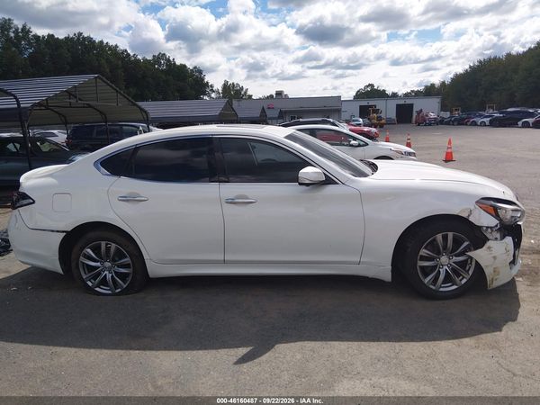 2016 INFINITI Q70 3.7X — I116