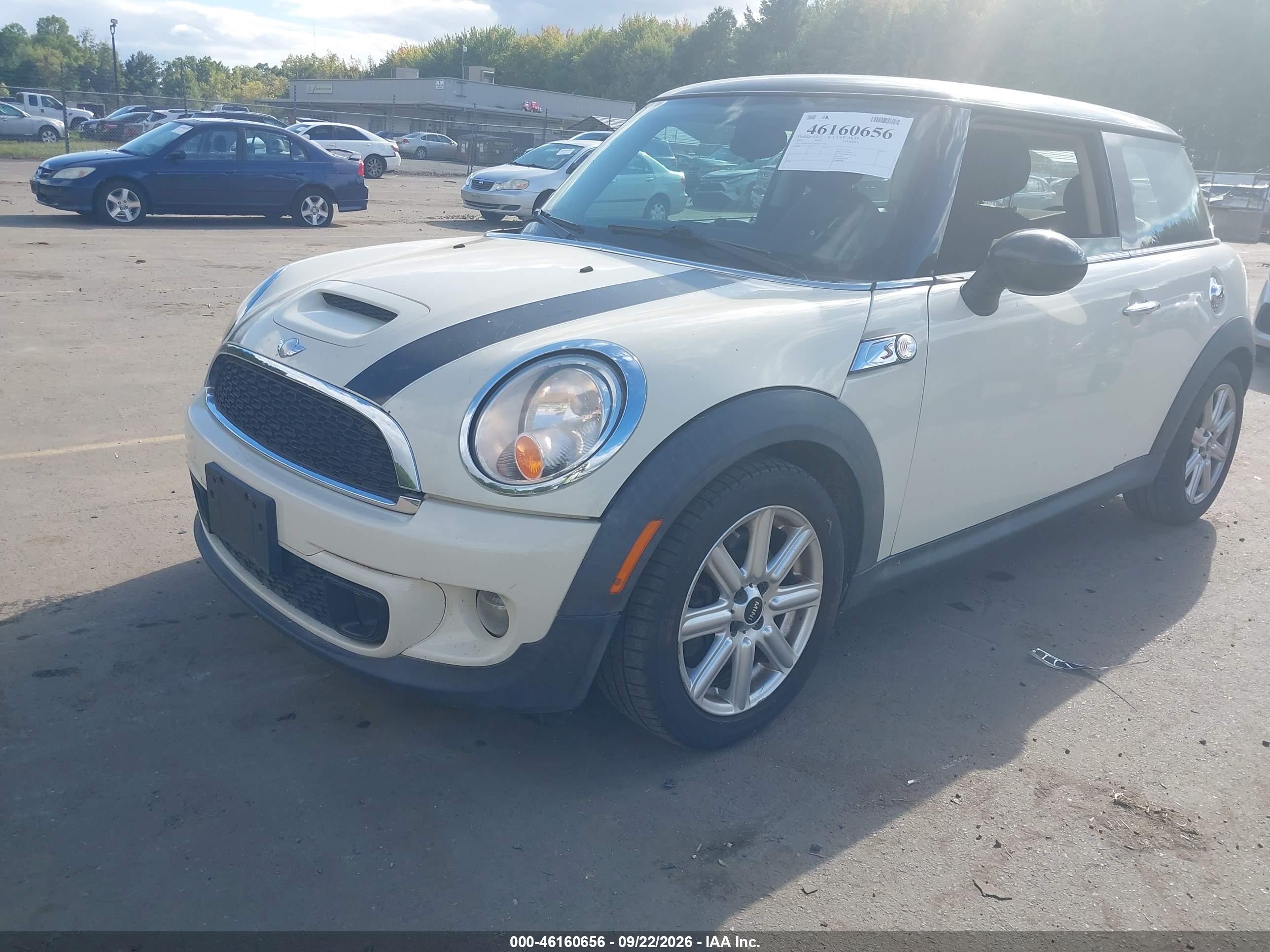 2012 MINI COOPER S — I2