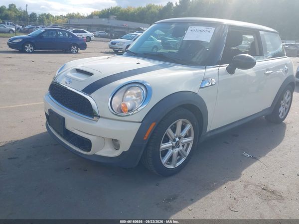 2012 MINI COOPER S — I2