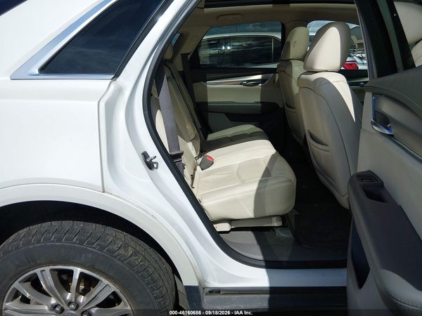 2018 CADILLAC XT5 LUXURY — I8