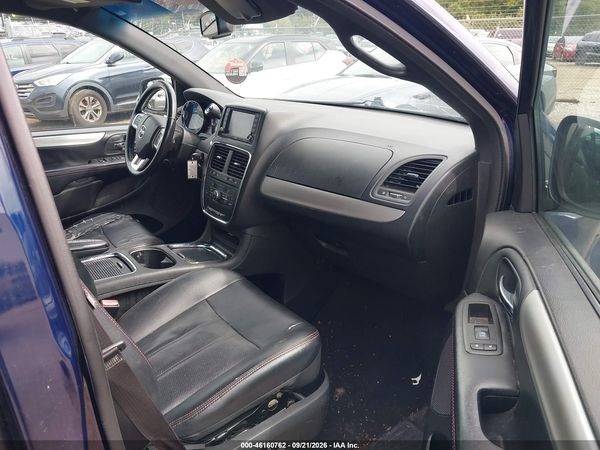 2017 DODGE GRAND CARAVAN GT — I5