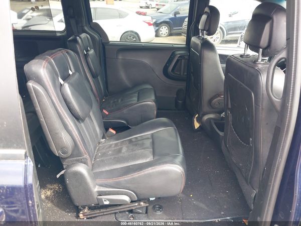 2017 DODGE GRAND CARAVAN GT — I8