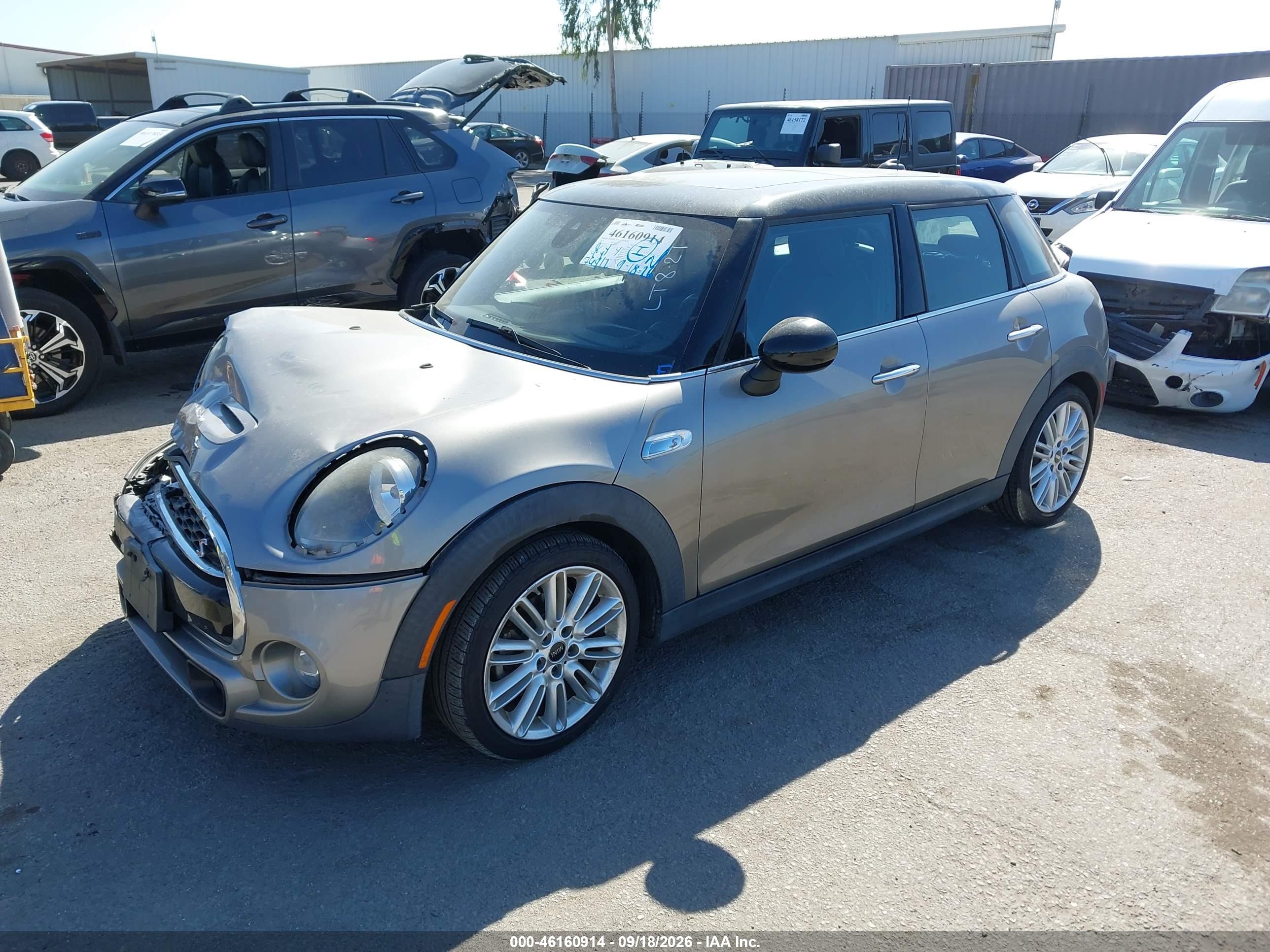 2019 MINI HARDTOP COOPER S — I2