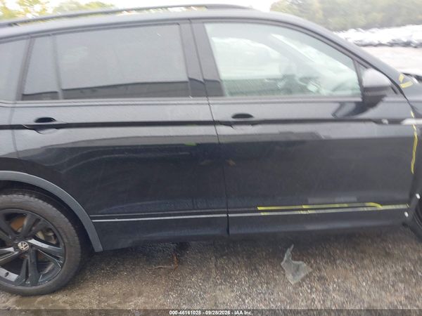 2024 VOLKSWAGEN TIGUAN 2.0T SE R-LINE BLACK — I116