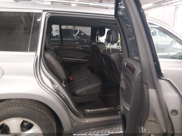 2012 MERCEDES-BENZ GL 450 4MATIC — I8