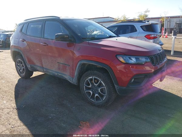 2025 JEEP COMPASS TRAILHAWK 4X4 — I1
