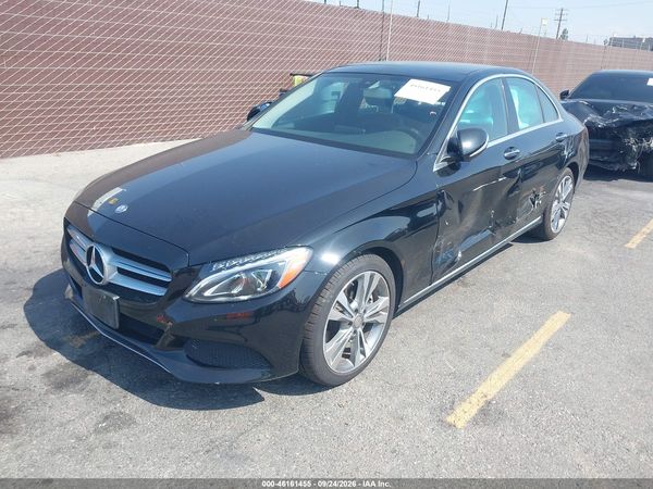 2015 MERCEDES-BENZ C 300 — I2