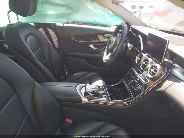 2015 MERCEDES-BENZ C 300 Base — I5