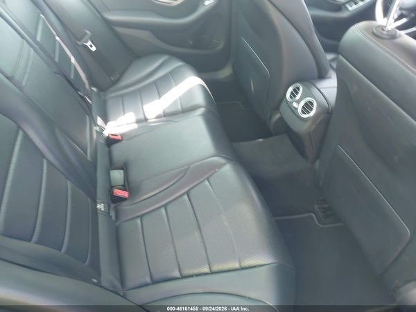 2015 MERCEDES-BENZ C 300 Base — I8