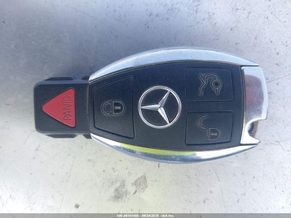 2015 MERCEDES-BENZ C 300 Base — I11