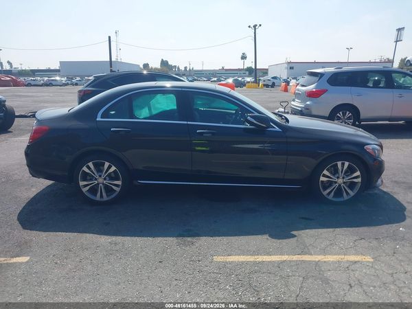 2015 MERCEDES-BENZ C 300 Base — I116