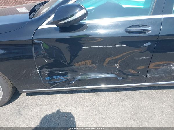 2015 MERCEDES-BENZ C 300 Base — I152