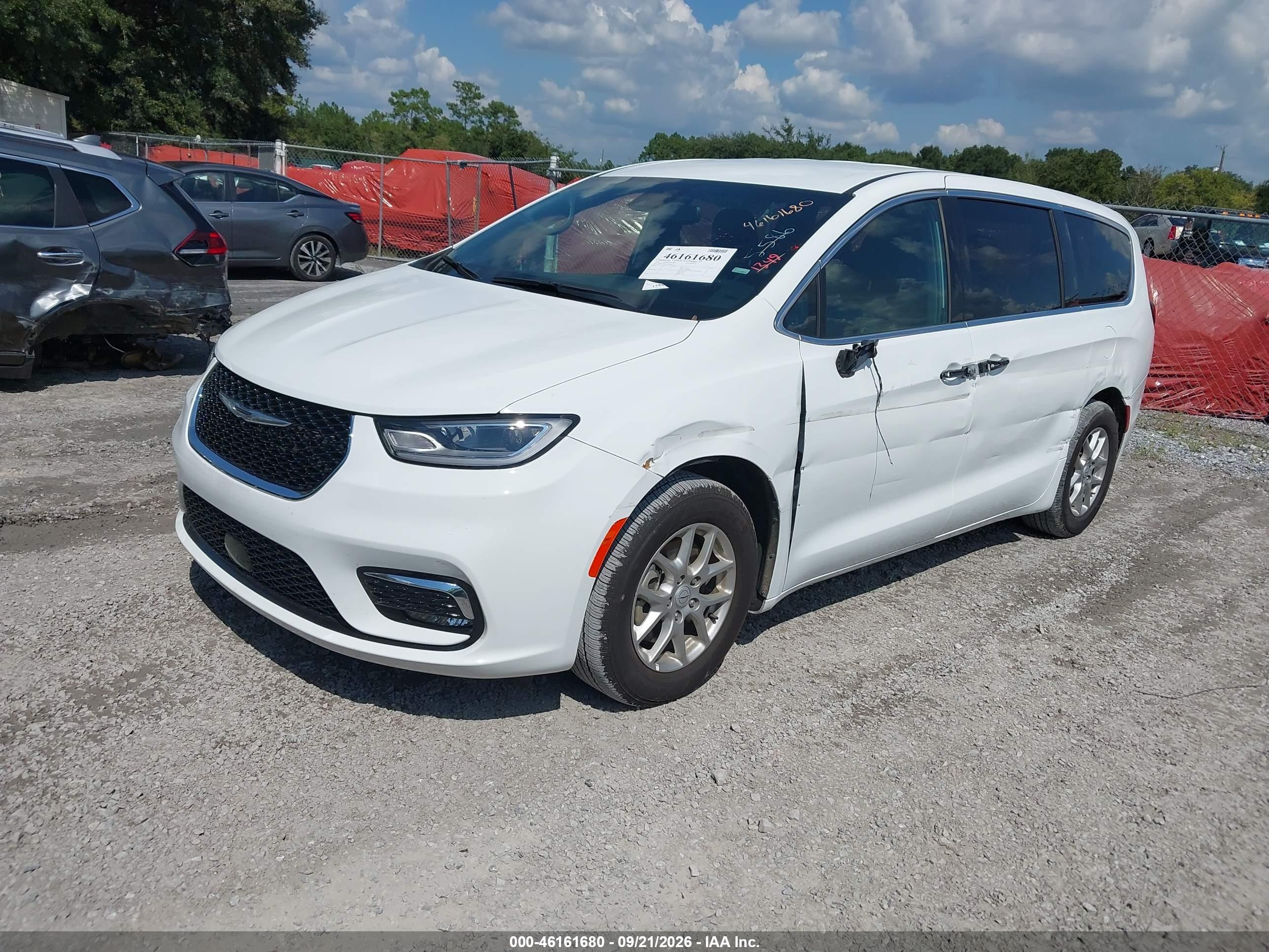 2026 CHRYSLER PACIFICA SELECT — I2