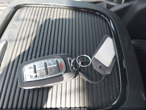 2027 CHRYSLER PACIFICA — I11