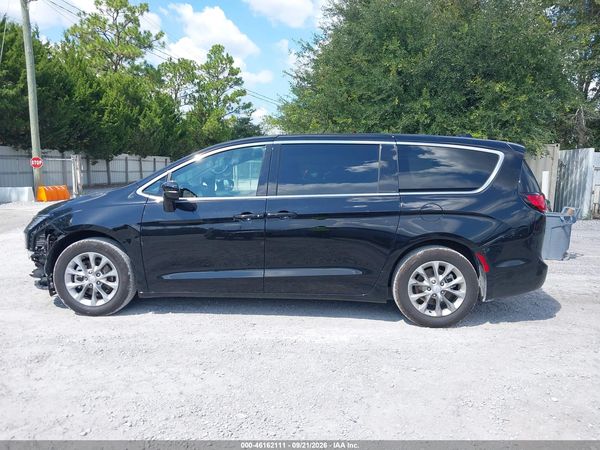 2027 CHRYSLER PACIFICA — I117
