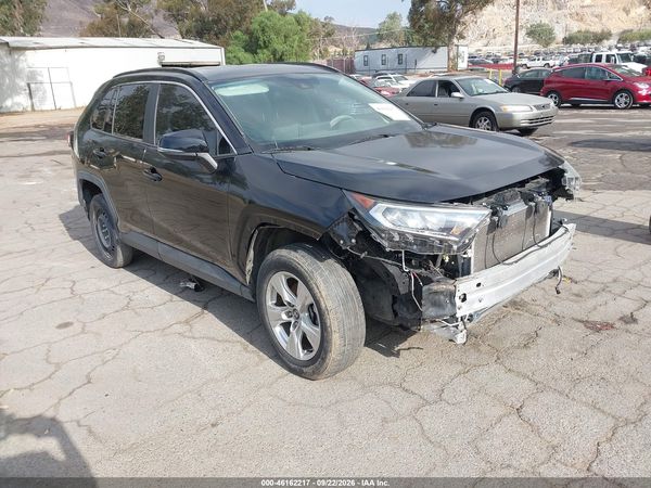 2020 TOYOTA RAV4 XLE — I1
