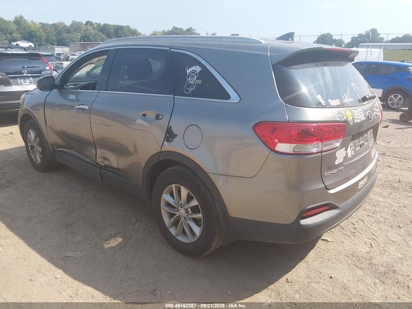 2017 KIA SORENTO 2.4L LX — I3