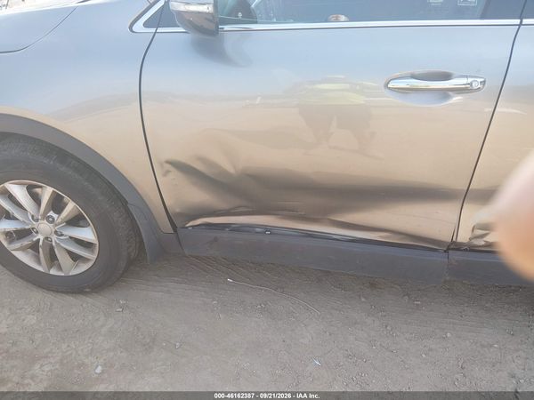 2017 KIA SORENTO 2.4L LX — I6