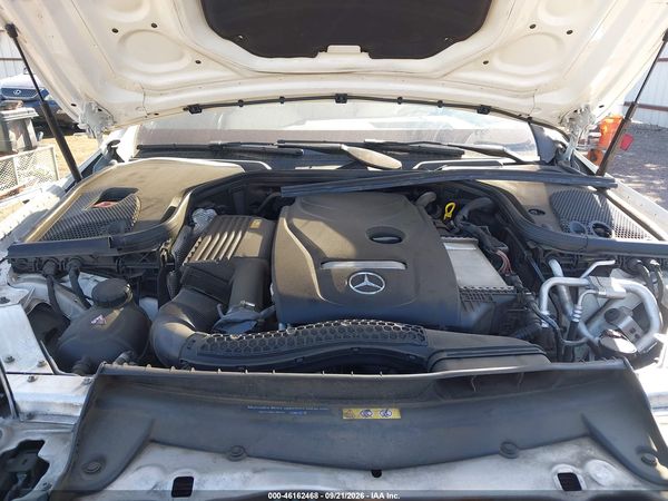2019 MERCEDES-BENZ E 300 4MATIC — I10